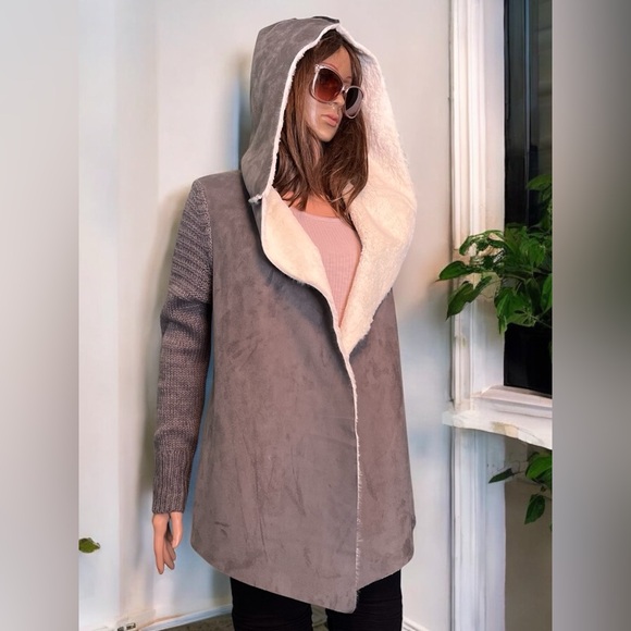 Mia & Tess Sweater. Hooded. Faux Fur/Suede. Grey &White. Open Cardigan. - Picture 5 of 7